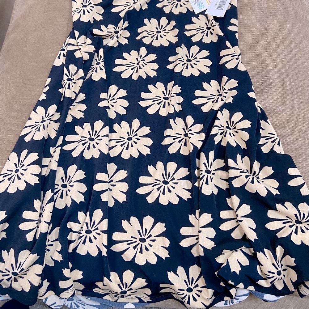 Lularoe Navy Azure skirt with tan flowers, 3XL